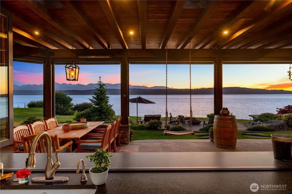 165 NE Kinman Road Poulsbo WA 98370