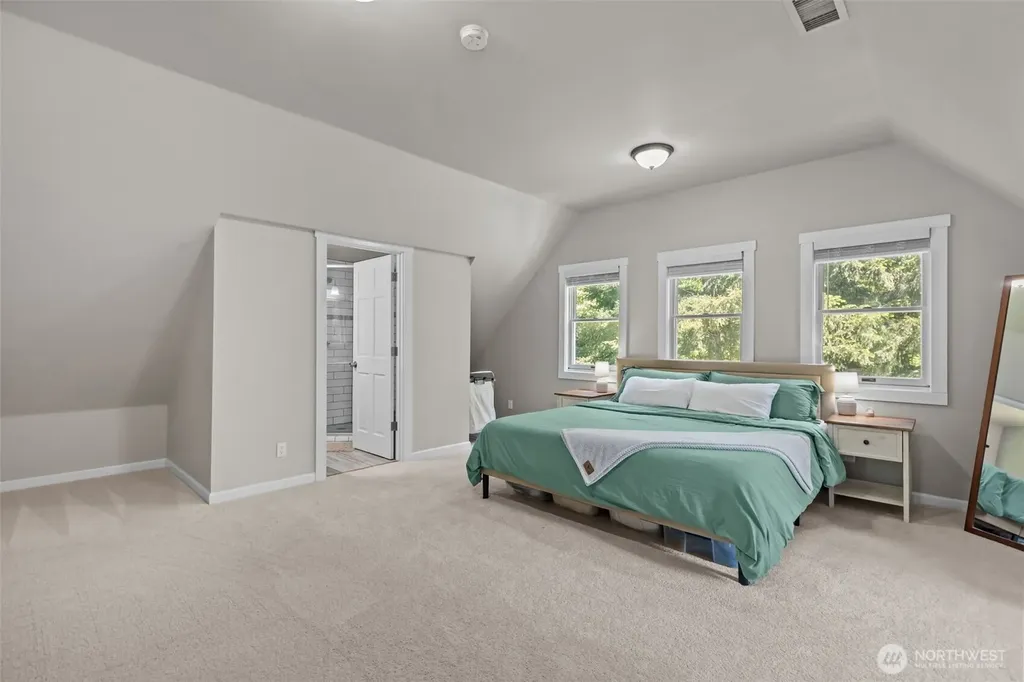 33724 SE Hudson Road Ravensdale WA 98051