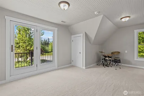 33724 SE Hudson Road Ravensdale WA 98051