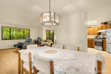13014 SE 279th Place Kent WA 98030