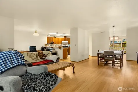 13014 SE 279th Place Kent WA 98030