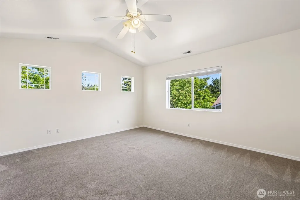 7625 Rushmore Way NE Lacey WA 98516