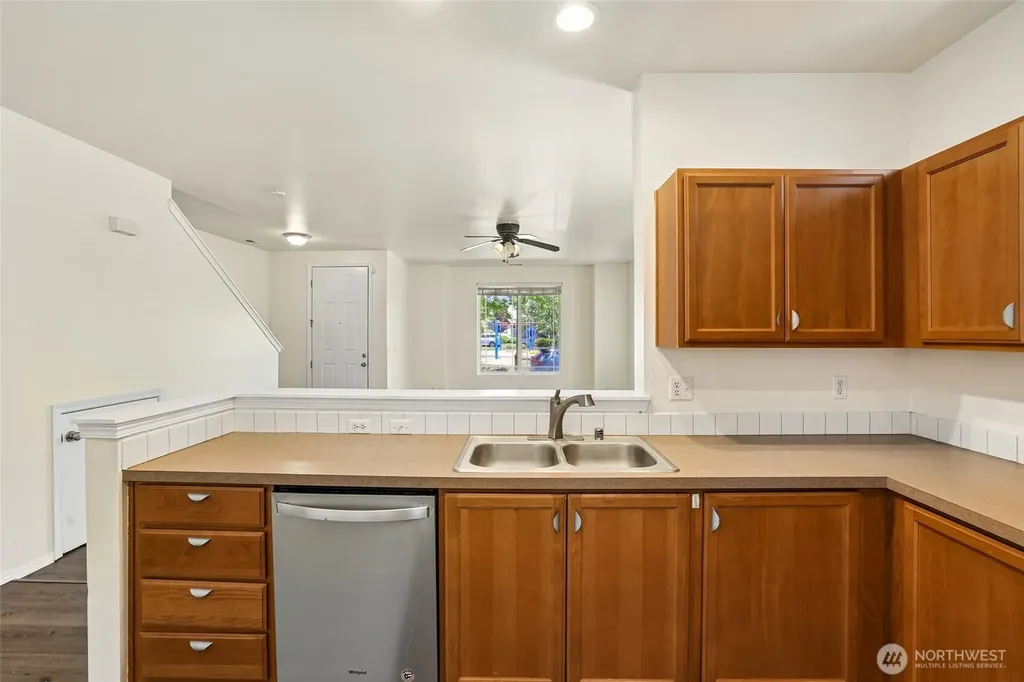 7625 Rushmore Way NE Lacey WA 98516