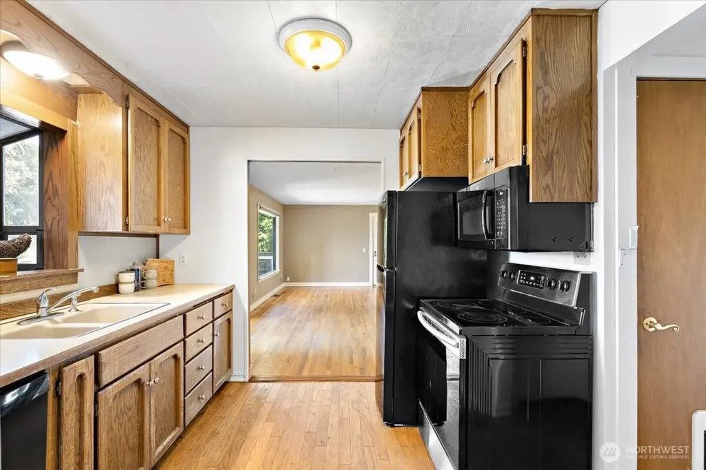 3817 Shelby Road Lynnwood WA 98087