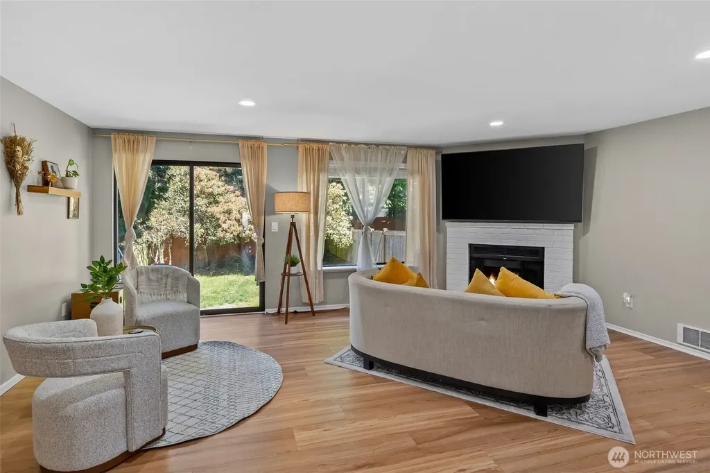 5123 SW 81st Street Mukilteo WA 98275