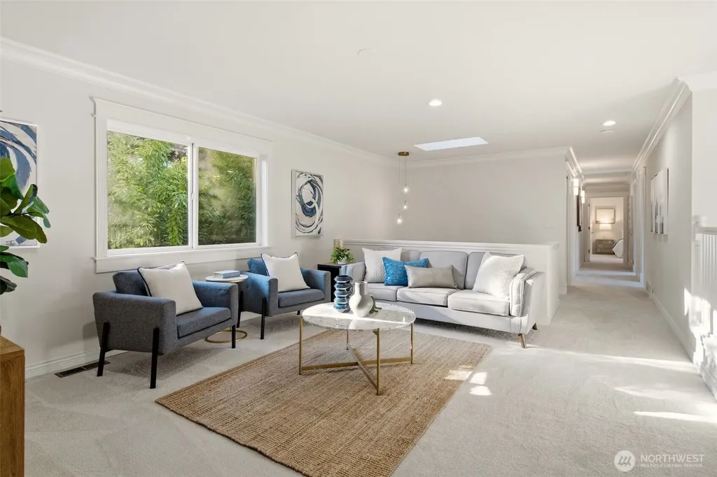 8338 NE Juanita Drive Kirkland WA 98034