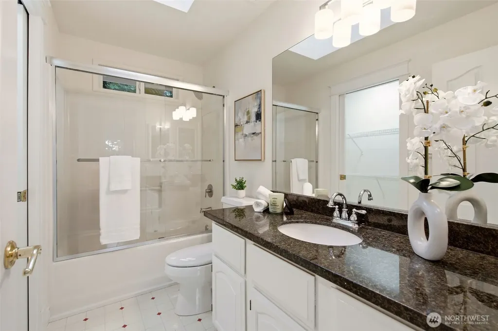 8338 NE Juanita Drive Kirkland WA 98034
