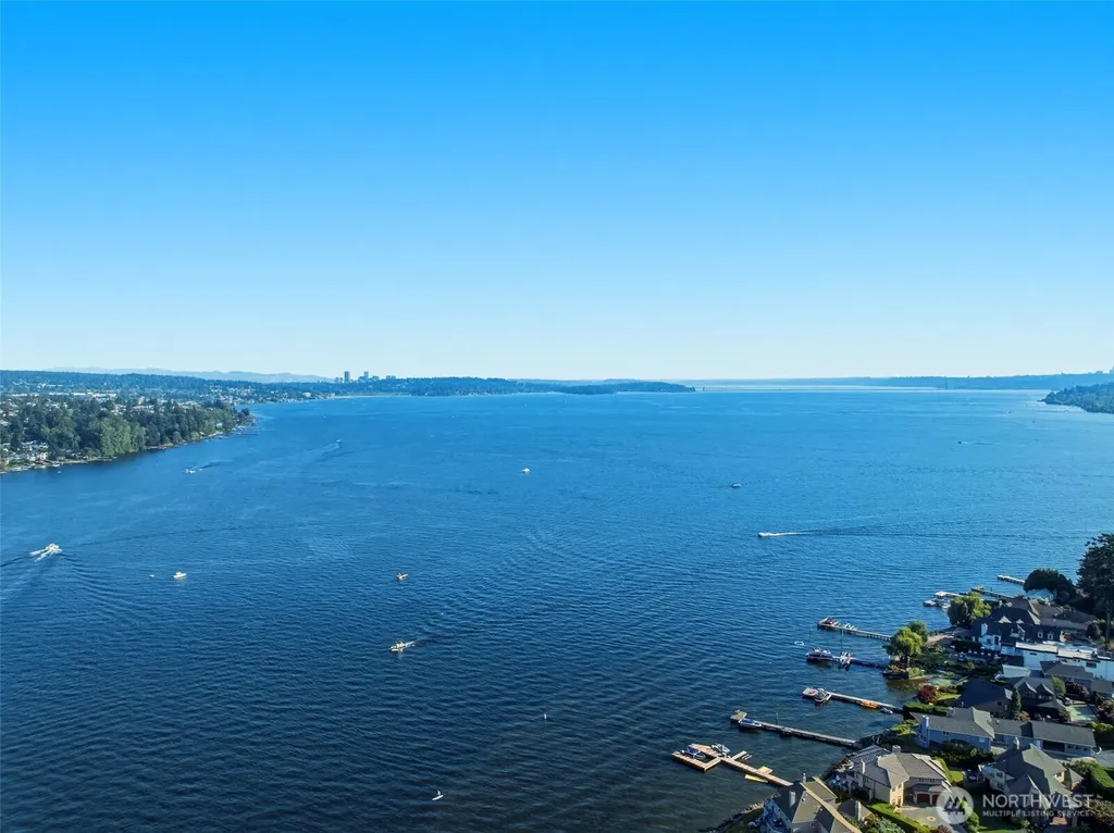 8338 NE Juanita Drive Kirkland WA 98034