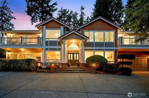 8338 NE Juanita Drive Kirkland WA 98034