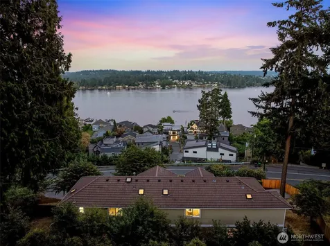 8338 NE Juanita Drive Kirkland WA 98034