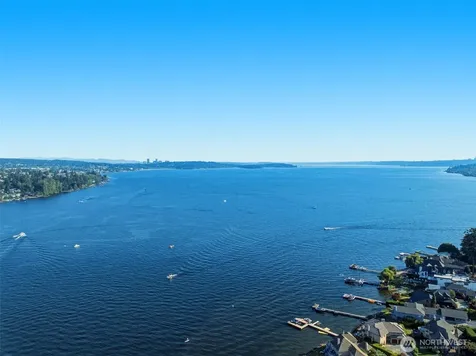 8338 NE Juanita Drive Kirkland WA 98034