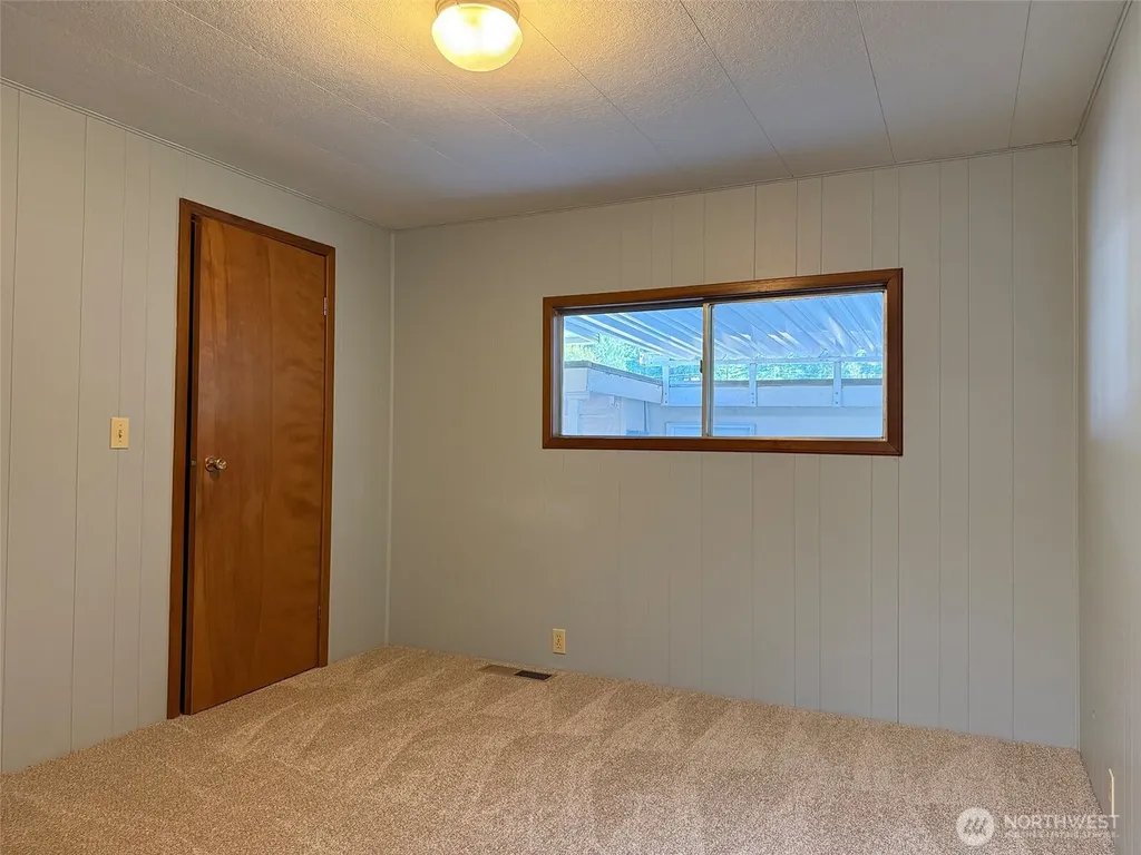 10414 Peacock Hill Avenue Gig Harbor WA 98322