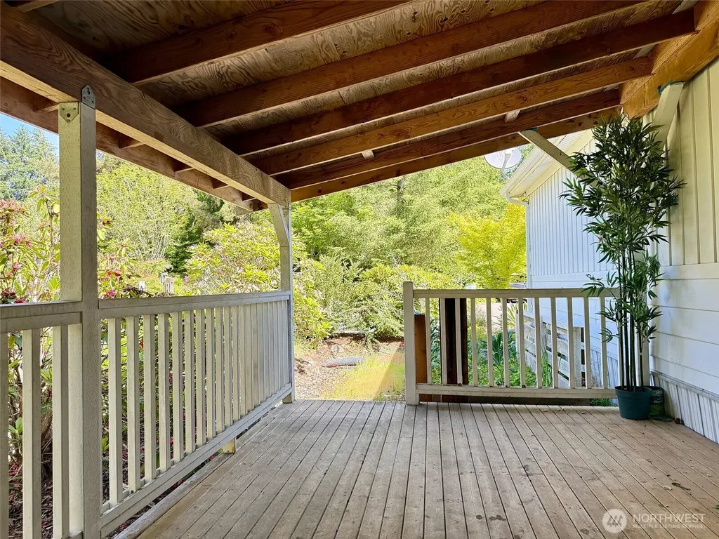 10414 Peacock Hill Avenue Gig Harbor WA 98322