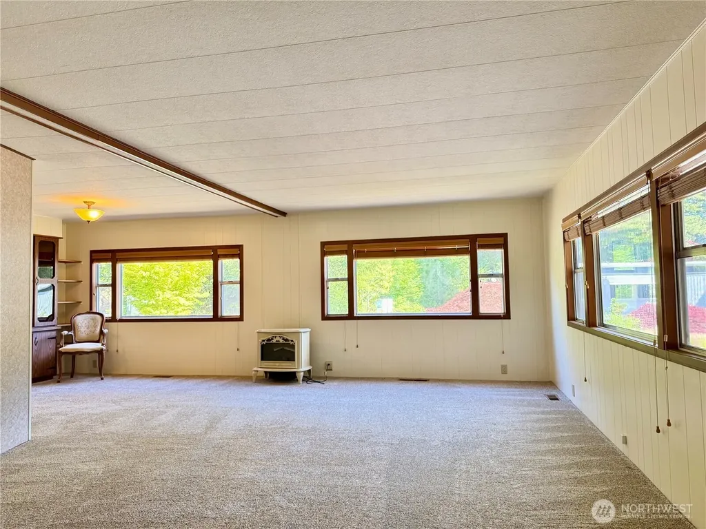 10414 Peacock Hill Avenue Gig Harbor WA 98322