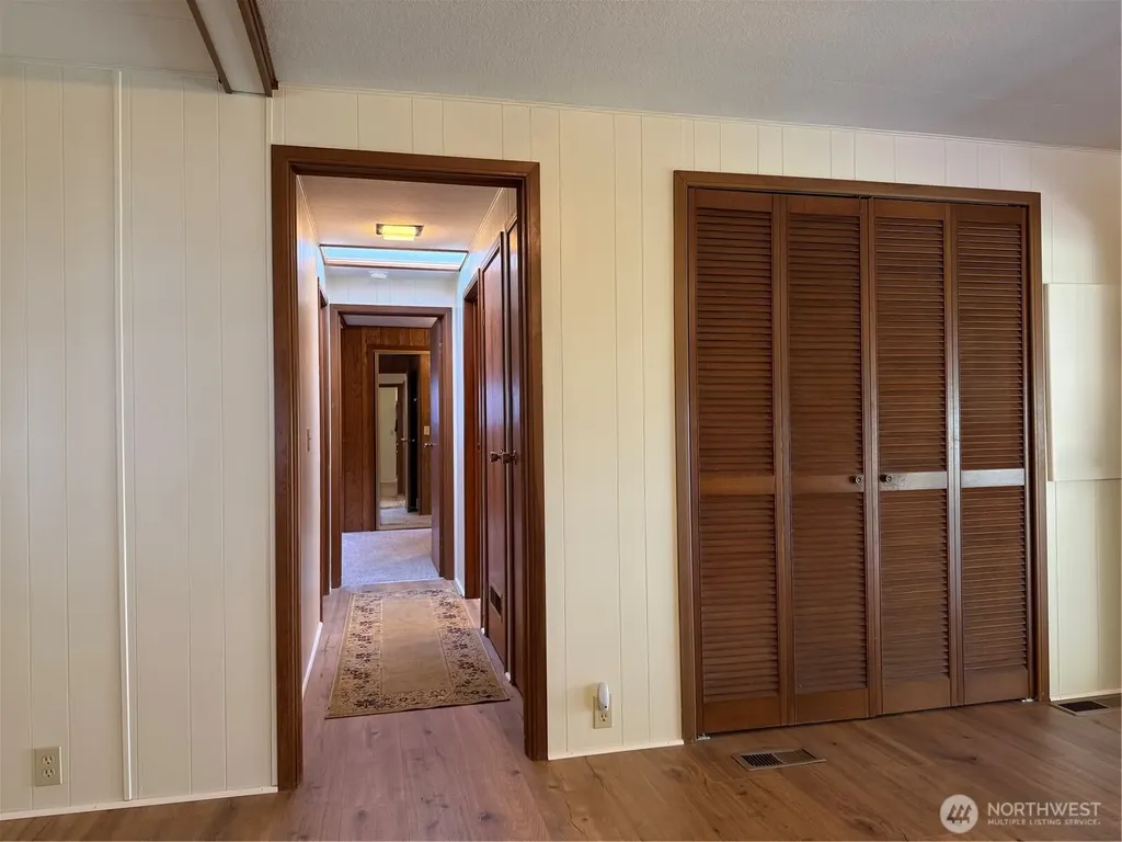 10414 Peacock Hill Avenue Gig Harbor WA 98322