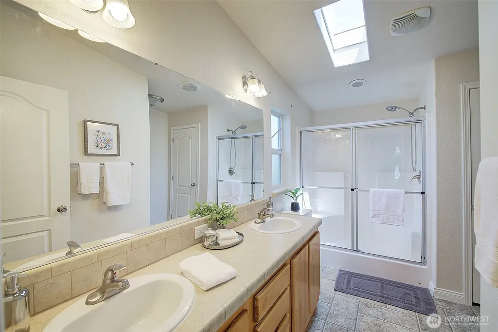 23825 15th Avenue SE Bothell WA 98021