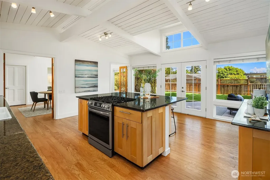 11059 SE 31st Street Bellevue WA 98004