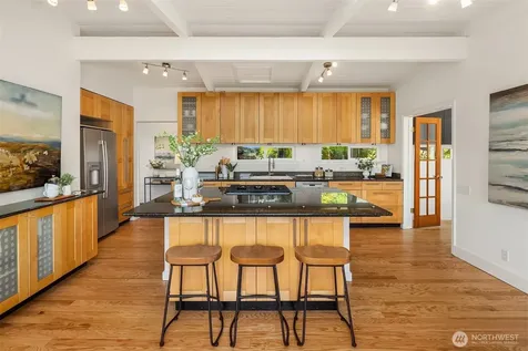11059 SE 31st Street Bellevue WA 98004