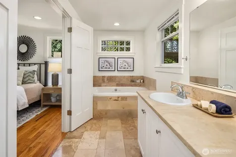 11059 SE 31st Street Bellevue WA 98004