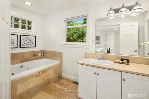11059 SE 31st Street Bellevue WA 98004