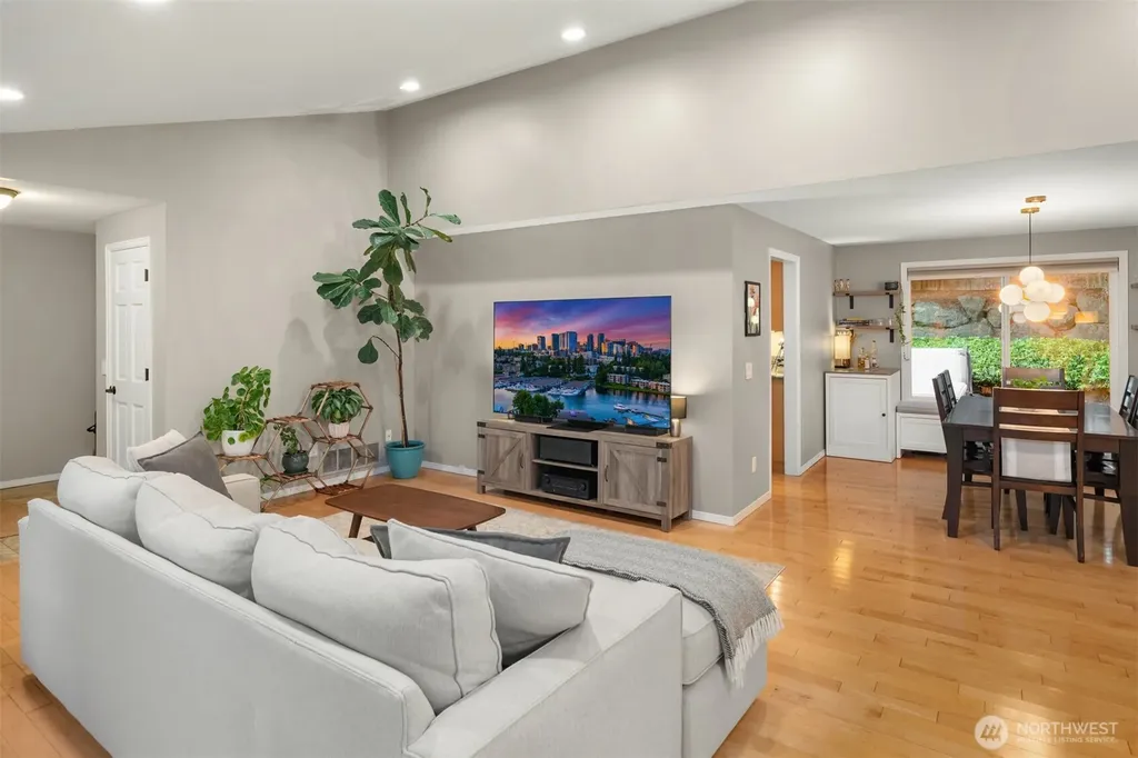 1517 3rd Place Kirkland WA 98033