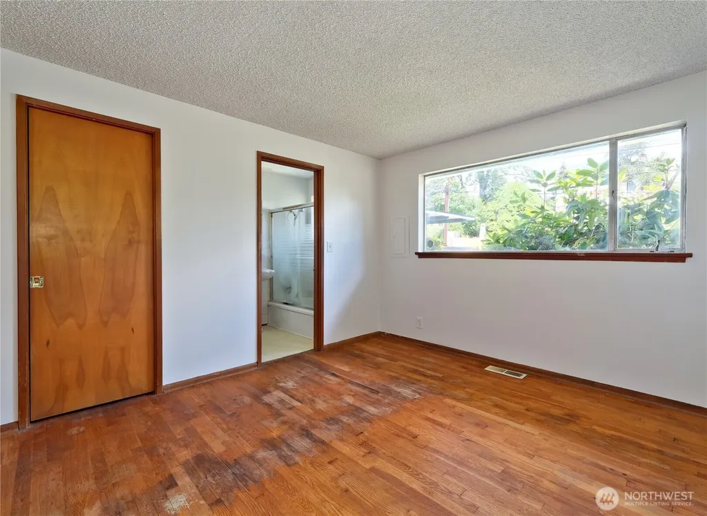 12805 64th Avenue S Seattle WA 98178