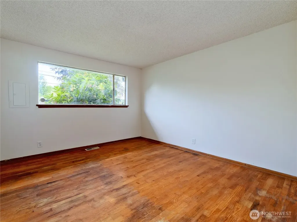 12805 64th Avenue S Seattle WA 98178