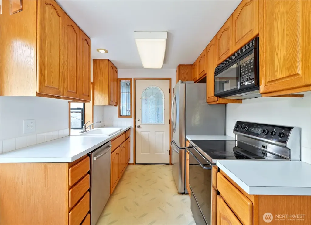 12805 64th Avenue S Seattle WA 98178