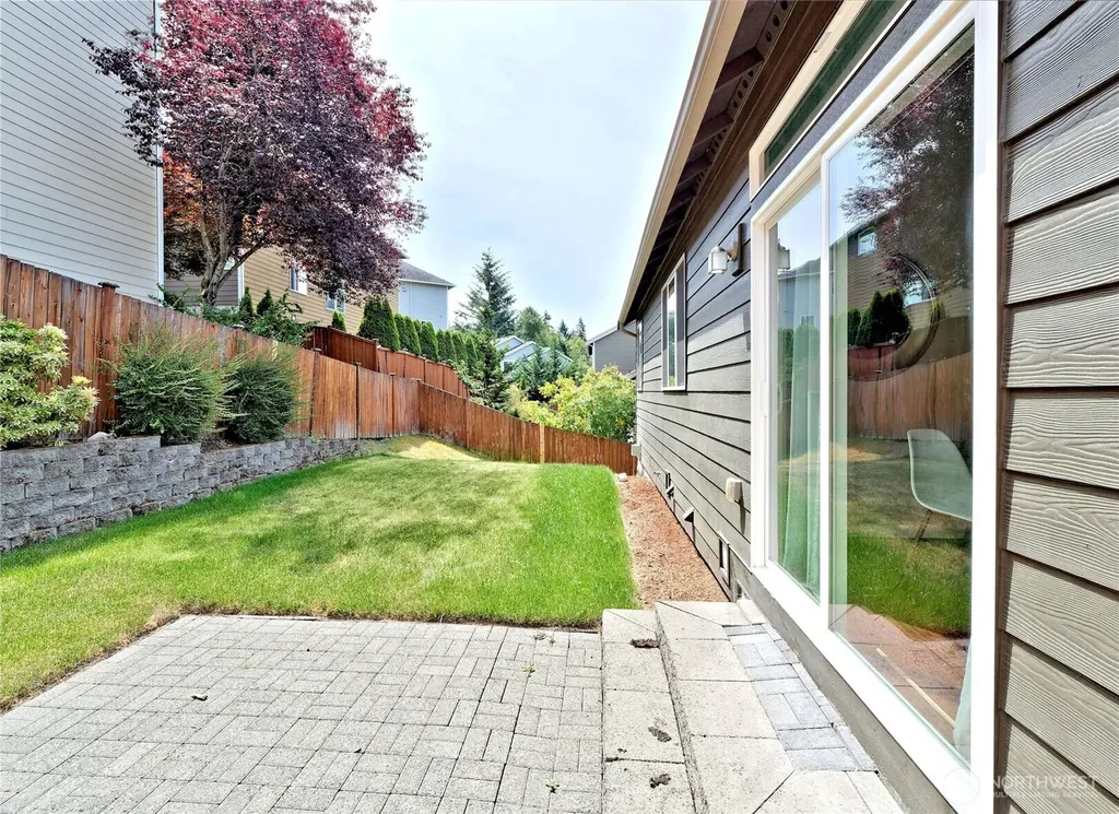 1808 Pierce Avenue NE Renton WA 98056