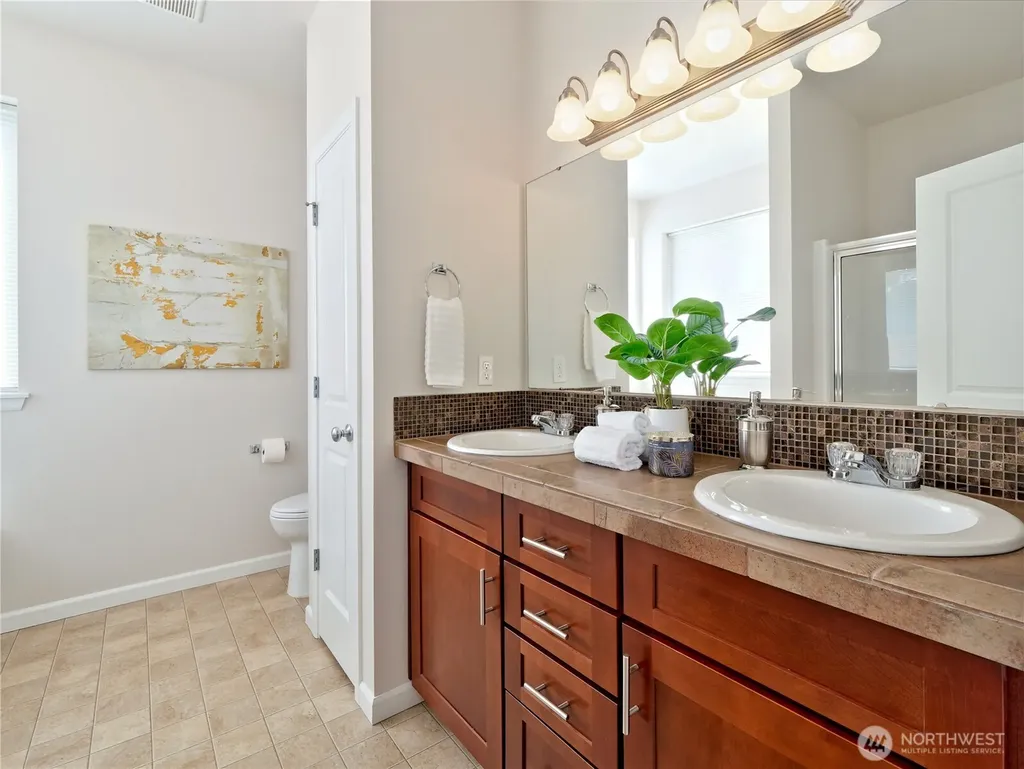 1808 Pierce Avenue NE Renton WA 98056