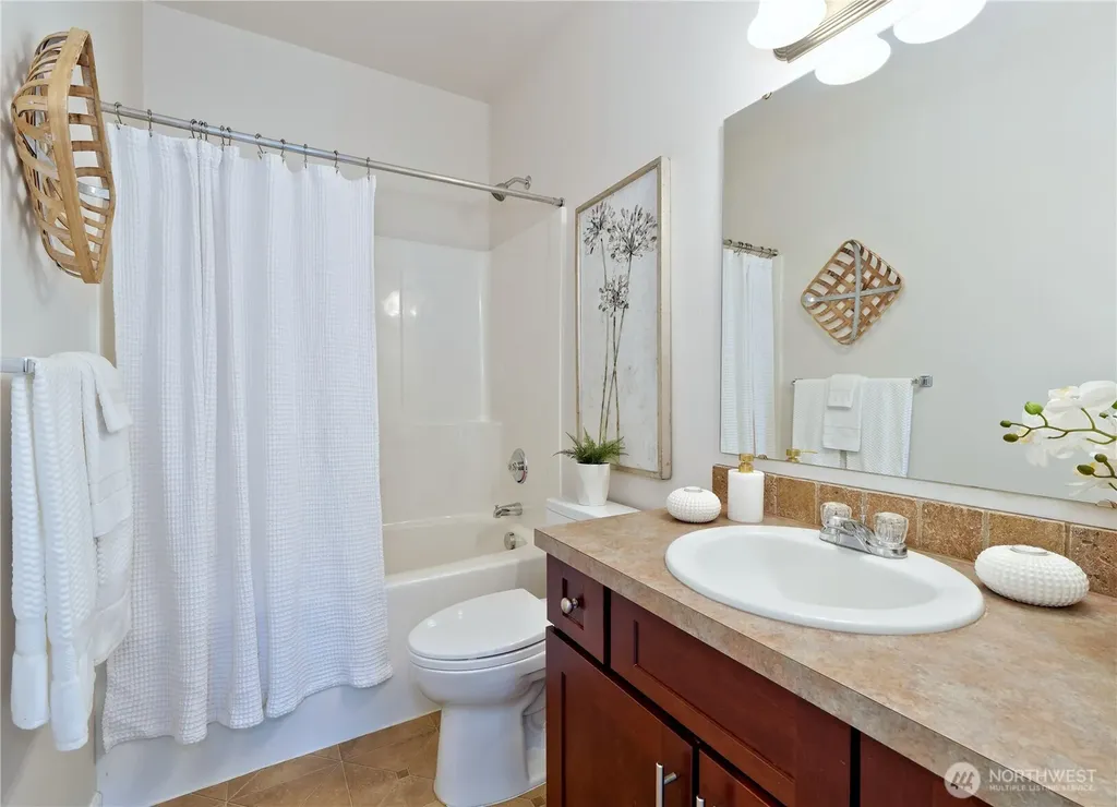 1808 Pierce Avenue NE Renton WA 98056