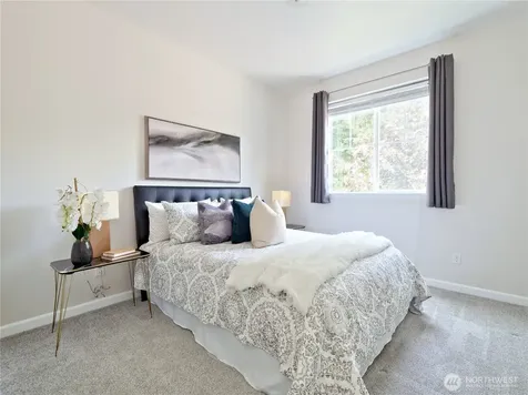 1808 Pierce Avenue NE Renton WA 98056