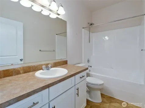 1808 Pierce Avenue NE Renton WA 98056