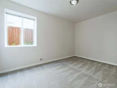 1808 Pierce Avenue NE Renton WA 98056