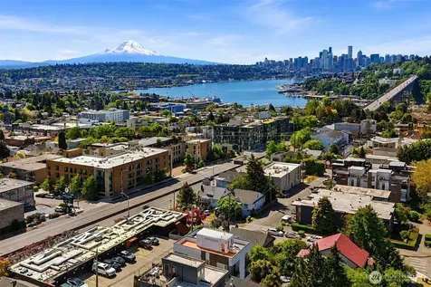 4008 Linden Ave N Seattle WA 98103