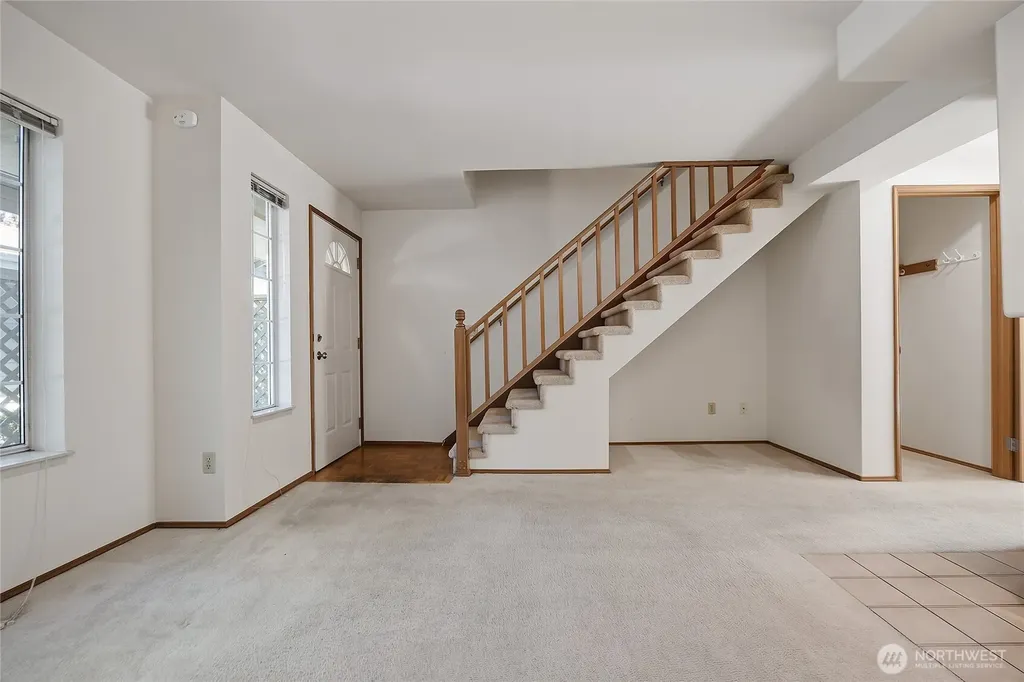 19620 80th Avenue W Edmonds WA 98026