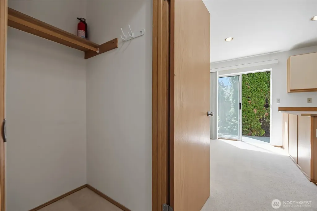 19620 80th Avenue W Edmonds WA 98026