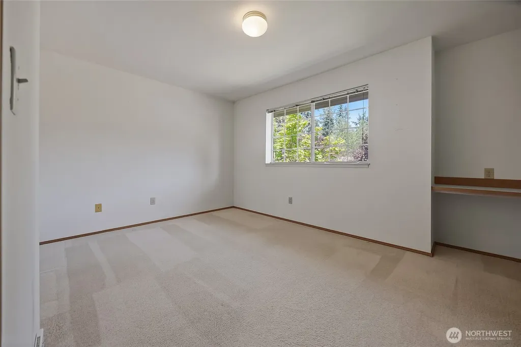 19620 80th Avenue W Edmonds WA 98026