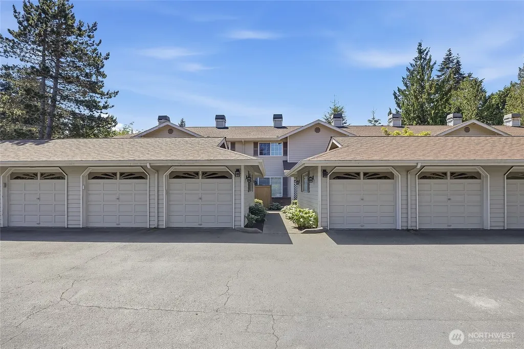 19620 80th Avenue W Edmonds WA 98026