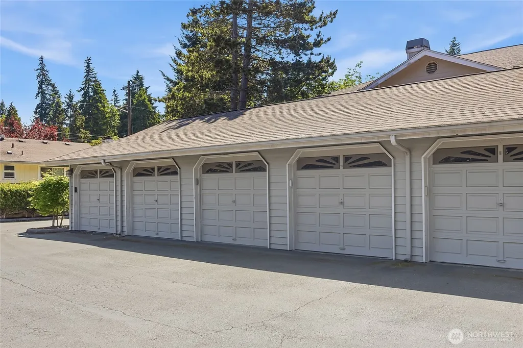 19620 80th Avenue W Edmonds WA 98026