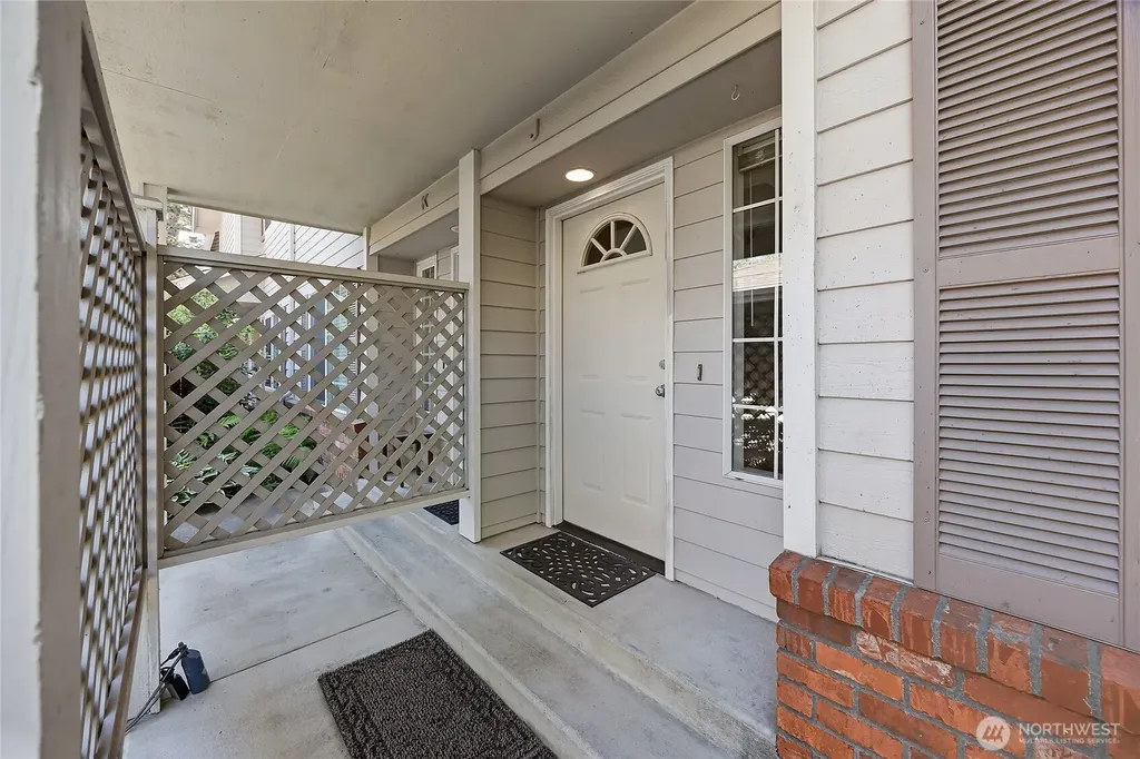 19620 80th Avenue W Edmonds WA 98026