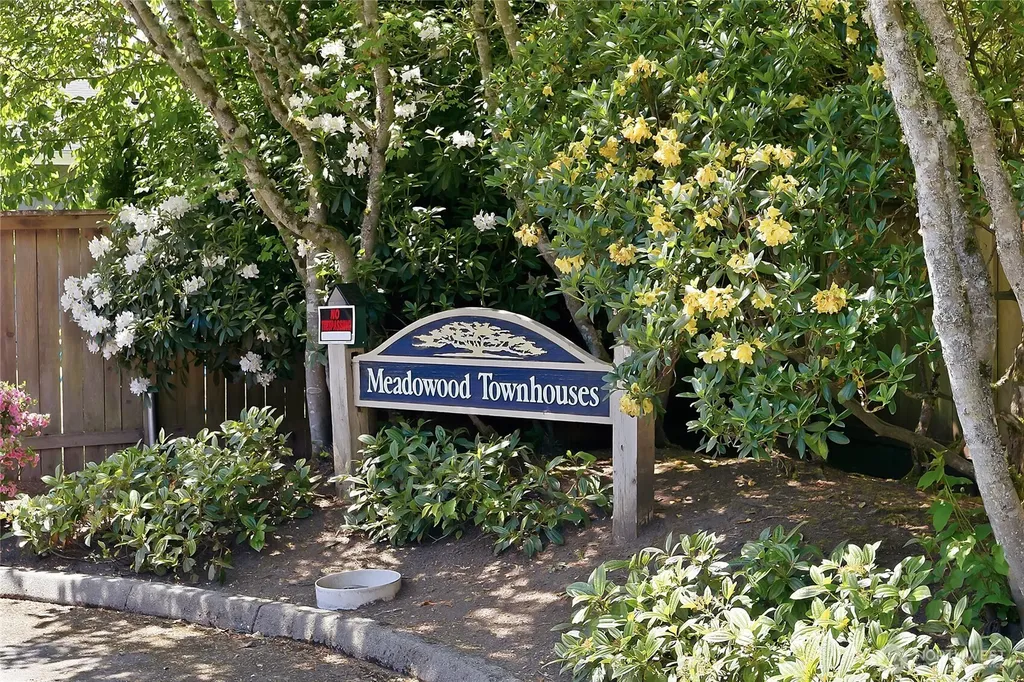 19620 80th Avenue W Edmonds WA 98026