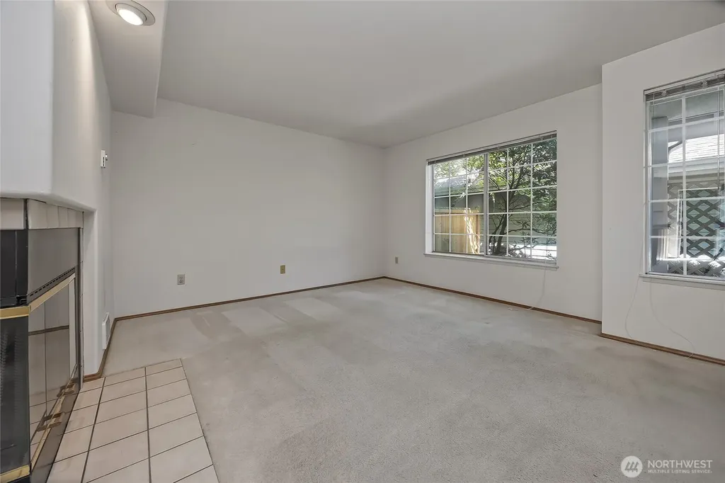 19620 80th Avenue W Edmonds WA 98026