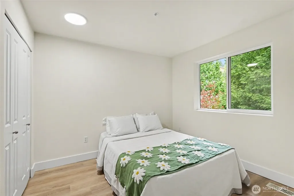 23300 SE Black Nugget Road Issaquah WA 98029