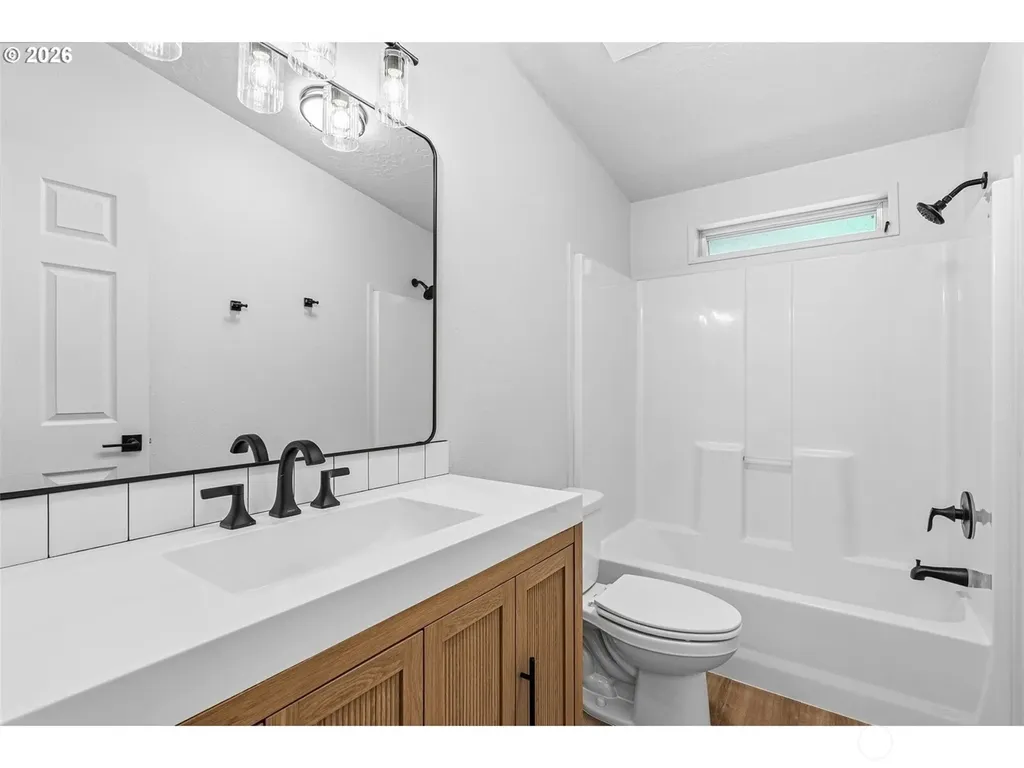 2530 Mt Brynion Road Kelso WA 98626
