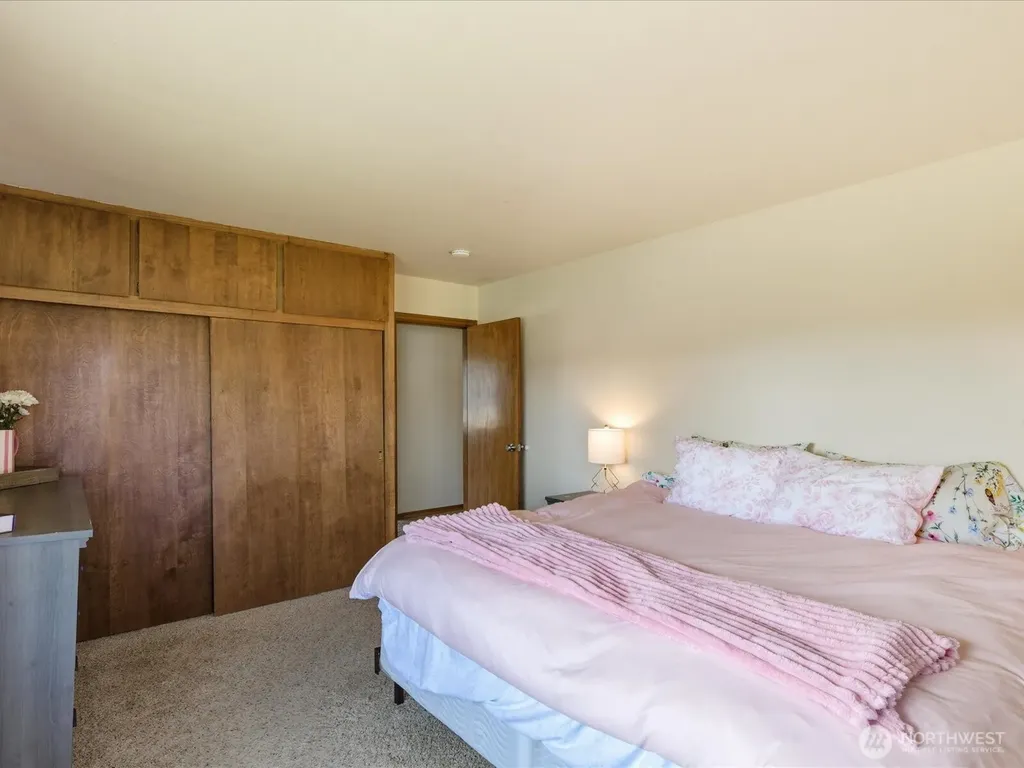 1417 Maple Street Sumner WA 98390