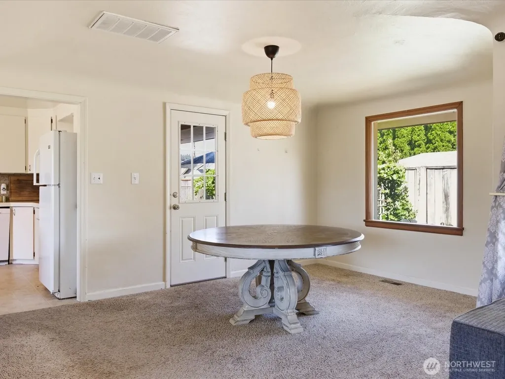 1417 Maple Street Sumner WA 98390
