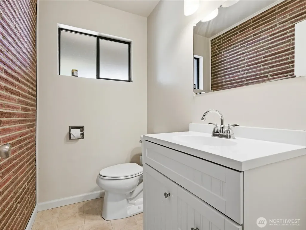 1417 Maple Street Sumner WA 98390