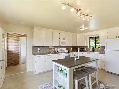 1417 Maple Street Sumner WA 98390