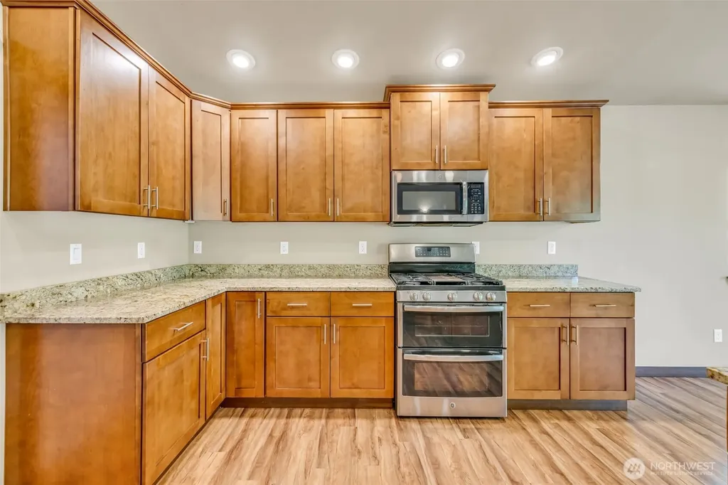 10787 Armada Avenue NW Silverdale WA 98383